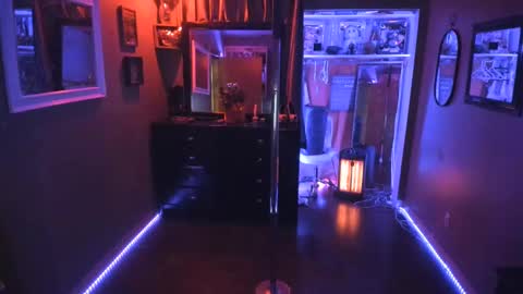 juicyjayxxx69 online show from March 5, 3:51 am