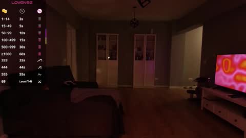 Juicy online show from October 23, 3:44 pm