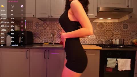 Juicy online show from November 12, 4:51 pm