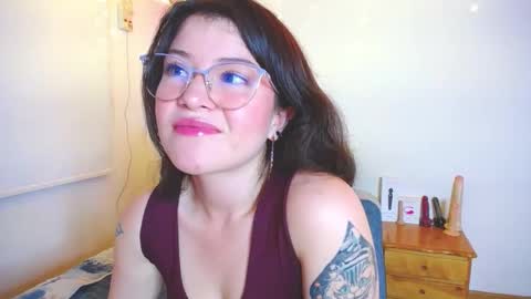 Juliana online show from February 6, 1:49 am