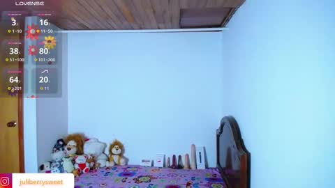 Juliana online show from October 24, 1:57 am