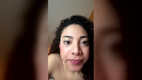 Julia Bio and Free Webcam online show from December 3, 6:50 pm