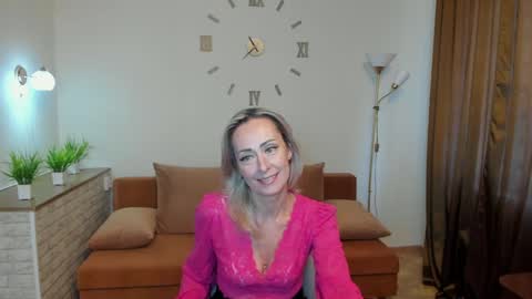 julia__cherry_ online show from January 18, 11:21 am