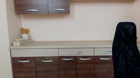 JuliaJae online show from November 28, 7:00 am