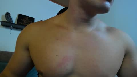 julian_wallace online show from September 12, 7:25 pm