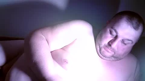 Snapshot of julianoparno chatting on December 5, 9:28 pm Juliano online show from December 5, 9:28 pm