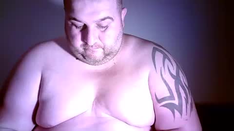 Snapshot of julianoparno chatting on December 23, 1:18 am Juliano online show from December 23, 1:18 am