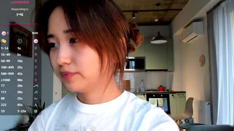 julia online show from December 7, 11:07 am