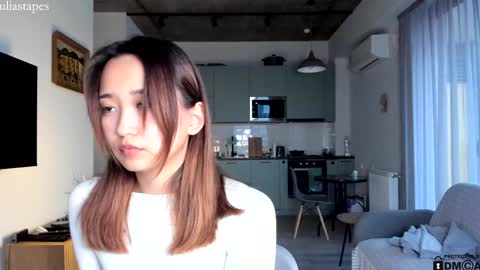 julia online show from January 14, 1:49 pm