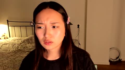 julia online show from February 13, 9:27 pm