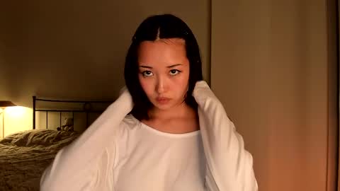 julia online show from February 20, 8:36 pm