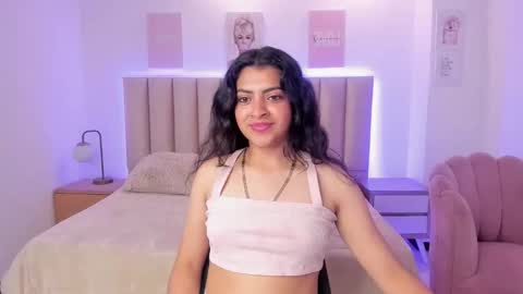 julie_devani online show from November 29, 9:07 pm