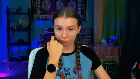 juliedaniel online show from September 15, 4:12 am