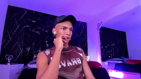 Julien online show from November 8, 12:16 pm