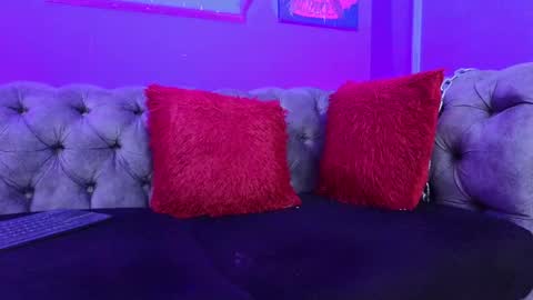  Julieta  online show from March 4, 6:07 pm