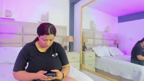 julietakane online show from December 16, 2:25 am