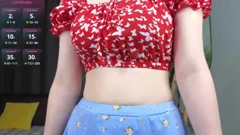 Mia online show from October 26, 3:01 am