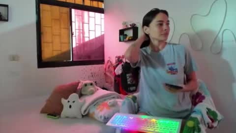 juliette online show from October 10, 2:49 pm