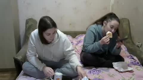 Snapshot of juliya_katie chatting on January 26, 5:23 pm Juliya Katie online show from January 26, 5:23 pm