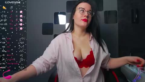 JuliyaMayers online show from January 17, 2:29 am