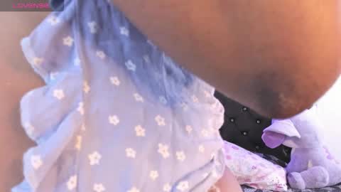 Snapshot of july_smith09 chatting on November 25, 9:48 pm july online show from November 25, 9:48 pm