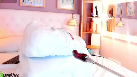  Juliana  online show from December 3, 9:12 pm