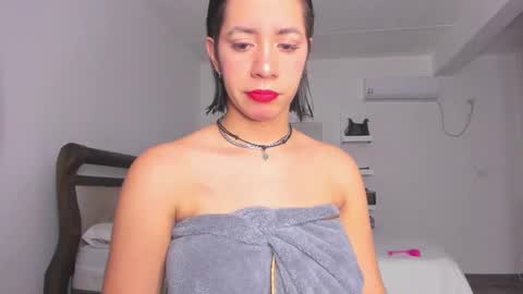 jessica online show from November 18, 5:34 am