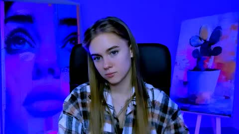 junewoods online show from November 17, 6:30 am