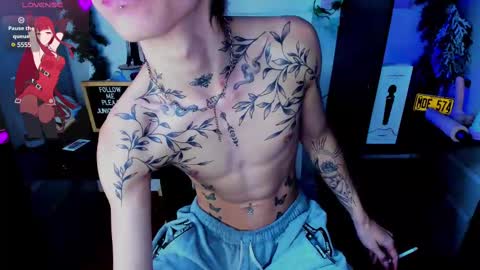 Junior online show from March 5, 6:45 pm