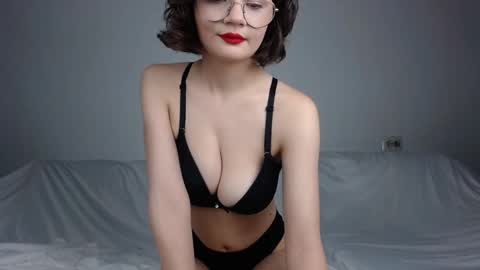 JunneWers online show from January 17, 3:11 pm