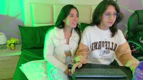 Jupiter y Saturno online show from November 27, 9:17 pm