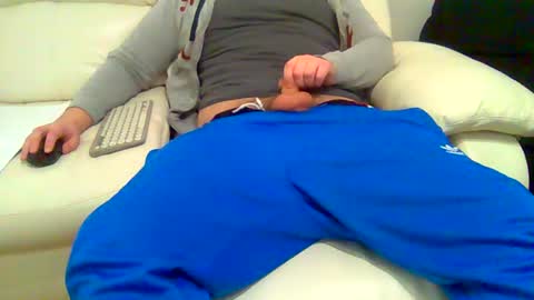 Snapshot of juriboo1510 chatting on December 26, 7:49 pm juriboo1510 online show from December 26, 7:49 pm