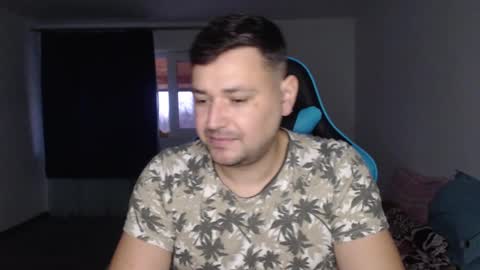 Snapshot of just_a_nice_guy_27 chatting on December 21, 2:37 pm Alex online show from December 21, 2:37 pm