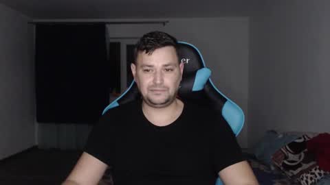 Snapshot of just_a_nice_guy_27 chatting on December 22, 6:59 pm Alex online show from December 22, 6:59 pm