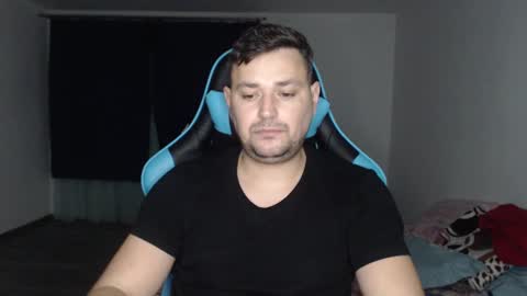 Snapshot of just_a_nice_guy_27 chatting on December 22, 10:04 pm Alex online show from December 22, 10:04 pm