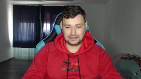 Snapshot of just_a_nice_guy_27 chatting on December 24, 11:17 am Alex online show from December 24, 11:17 am