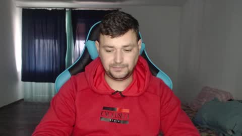 Snapshot of just_a_nice_guy_27 chatting on December 25, 11:11 am Alex online show from December 25, 11:11 am