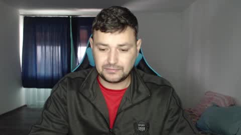 Snapshot of just_a_nice_guy_27 chatting on December 27, 11:17 am Alex online show from December 27, 11:17 am