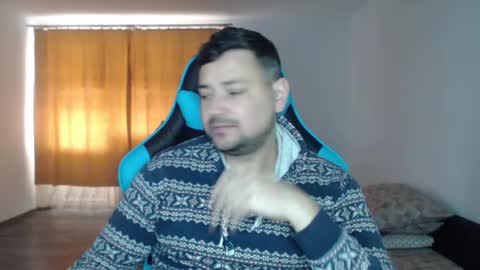 Snapshot of just_a_nice_guy_27 chatting on December 29, 11:29 am Alex online show from December 29, 11:29 am