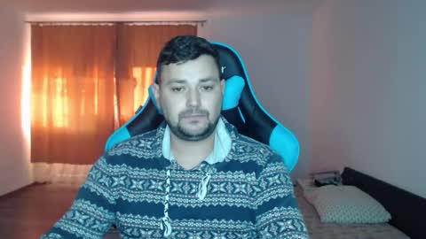 Snapshot of just_a_nice_guy_27 chatting on December 30, 2:40 pm Alex online show from December 30, 2:40 pm