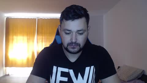 Snapshot of just_a_nice_guy_27 chatting on January 8, 11:32 am Alex online show from January 8, 11:32 am