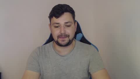 Snapshot of just_a_nice_guy_27 chatting on January 24, 11:15 am Alex online show from January 24, 11:15 am