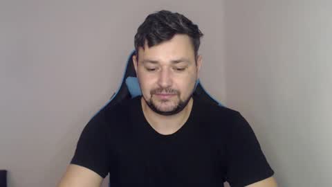 Snapshot of just_a_nice_guy_27 chatting on January 25, 11:23 am Alex online show from January 25, 11:23 am