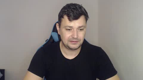 Snapshot of just_a_nice_guy_27 chatting on February 3, 11:20 am Alex online show from February 3, 11:20 am