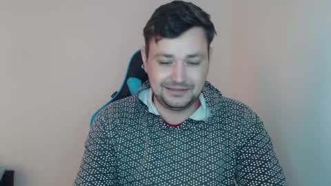 Snapshot of just_a_nice_guy_27 chatting on February 5, 11:12 am Alex online show from February 5, 11:12 am