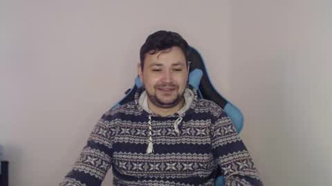 Snapshot of just_a_nice_guy_27 chatting on February 10, 11:15 am Alex online show from February 10, 11:15 am