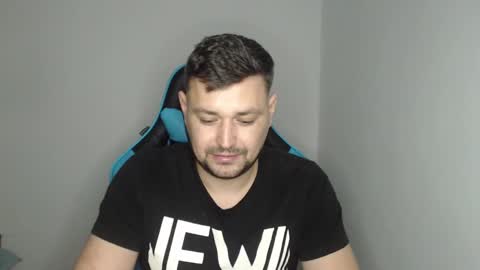 Snapshot of just_a_nice_guy_27 chatting on February 10, 11:45 pm Alex online show from February 10, 11:45 pm