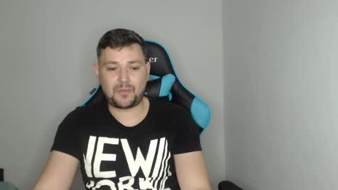 Snapshot of just_a_nice_guy_27 chatting on February 11, 9:46 pm Alex online show from February 11, 9:46 pm