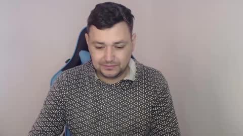 Snapshot of just_a_nice_guy_27 chatting on February 20, 11:20 am Alex online show from February 20, 11:20 am