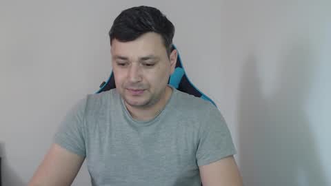 Snapshot of just_a_nice_guy_27 chatting on March 4, 11:29 am Alex online show from March 4, 11:29 am